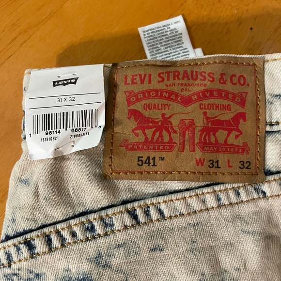 Levi's 541 Acid Wash Athletic Taper MENS ZipFly Stretch DISTRESSED JEANS 31/32 - Picture 4 of 5